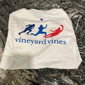 Vineyard Vines Boys Football White Cotton T-Shirt. Size M(12-14)